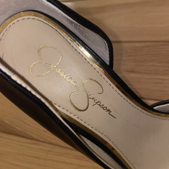 Jessica Simpson Black Heels - Picture 3 of 7